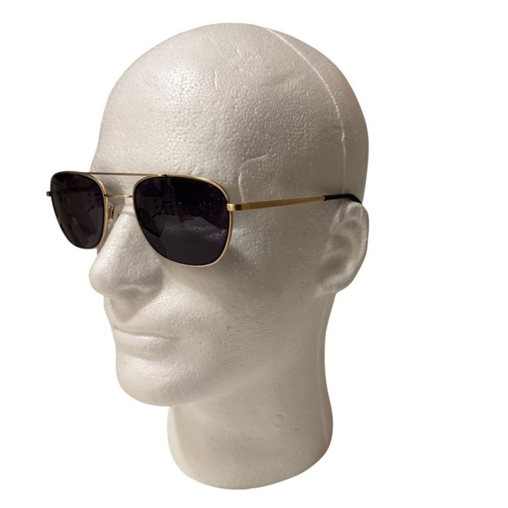 Randolph Aviator sunglasses,its association with military pilots,